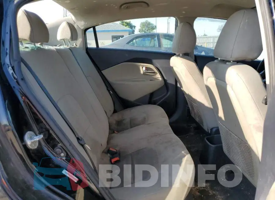KNADM4A36F6495670 Photo# 10