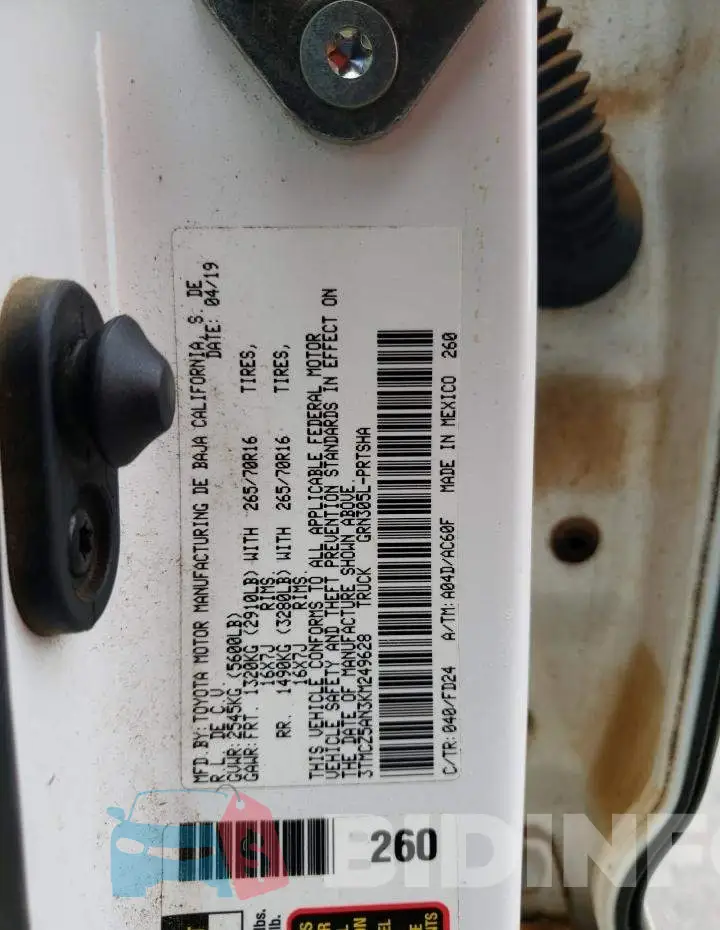 3TMCZ5AN3KM249628 Photo# 12