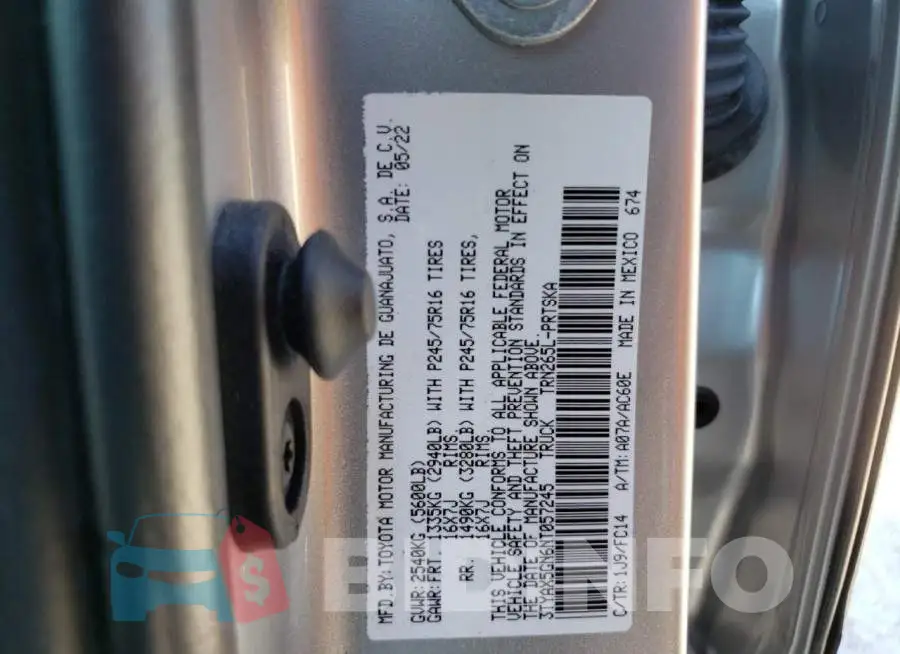 3TYAX5GN6NT057245 Photo# 13
