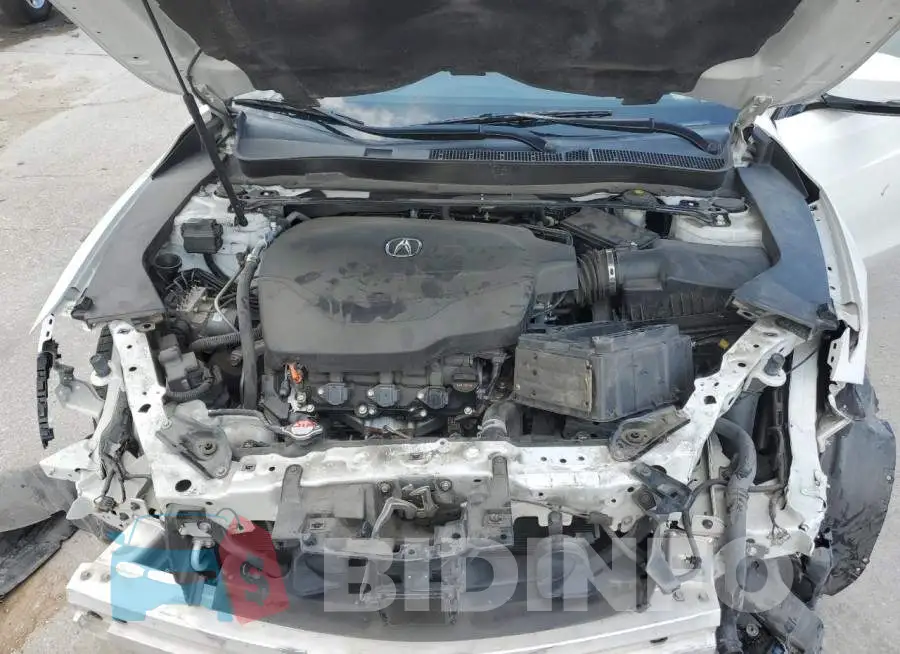 19UUB2F65KA002182 Photo# 11