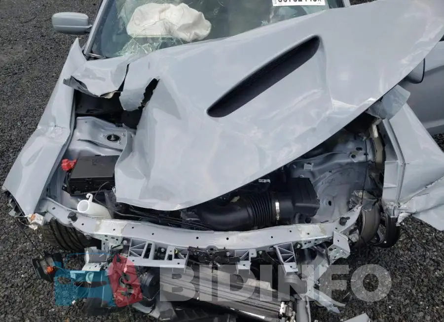 2C3CDXCT9NH240896 Photo# 11
