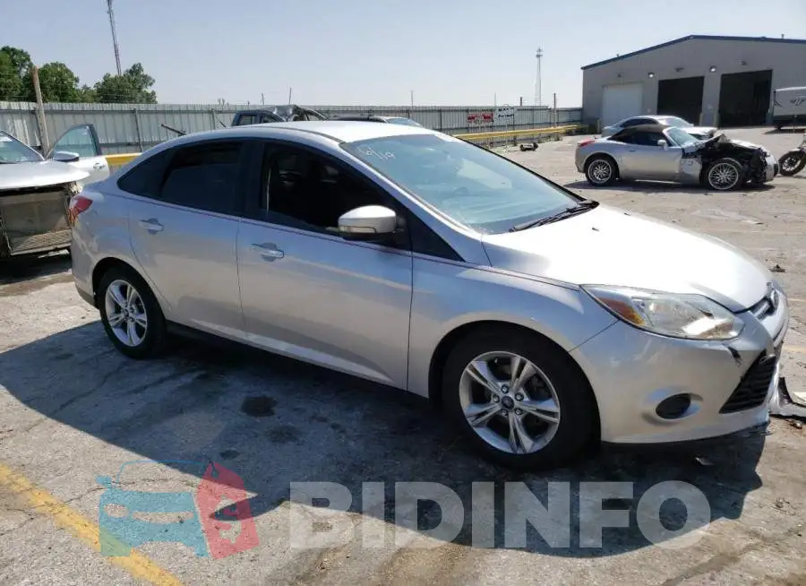 1FADP3F21EL145826 Photo# 4
