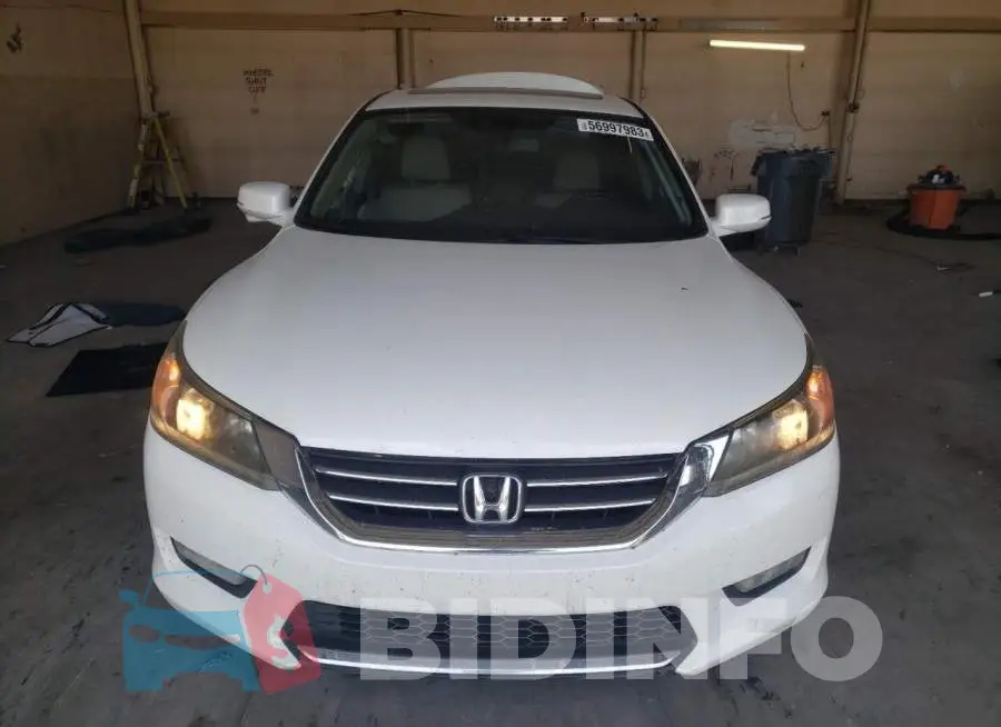1HGCR2F89EA142555 Photo# 5