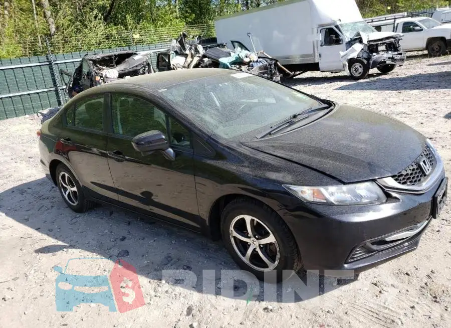 2HGFB2F74FH527131 Photo# 4