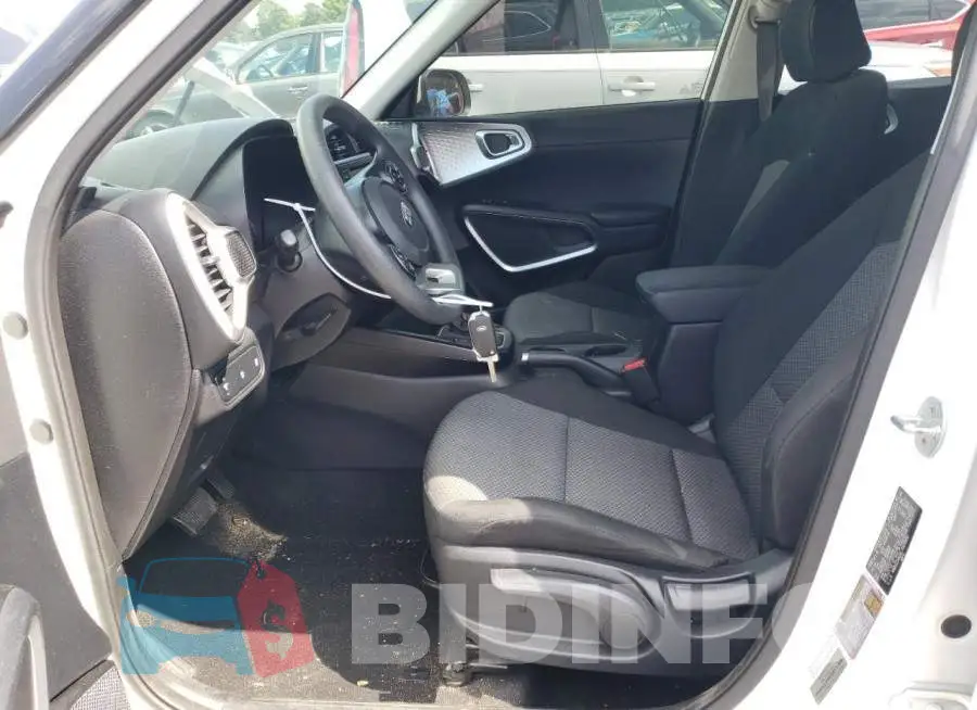 KNDJ23AUXL7003890 Photo# 7