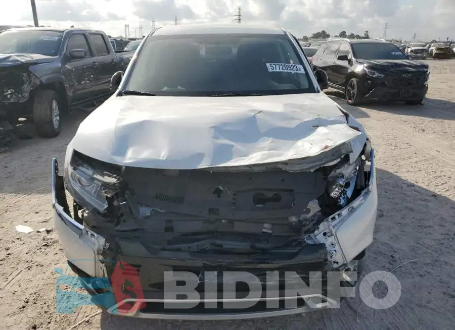 JA4AD2A38LZ042200 Photo# 5