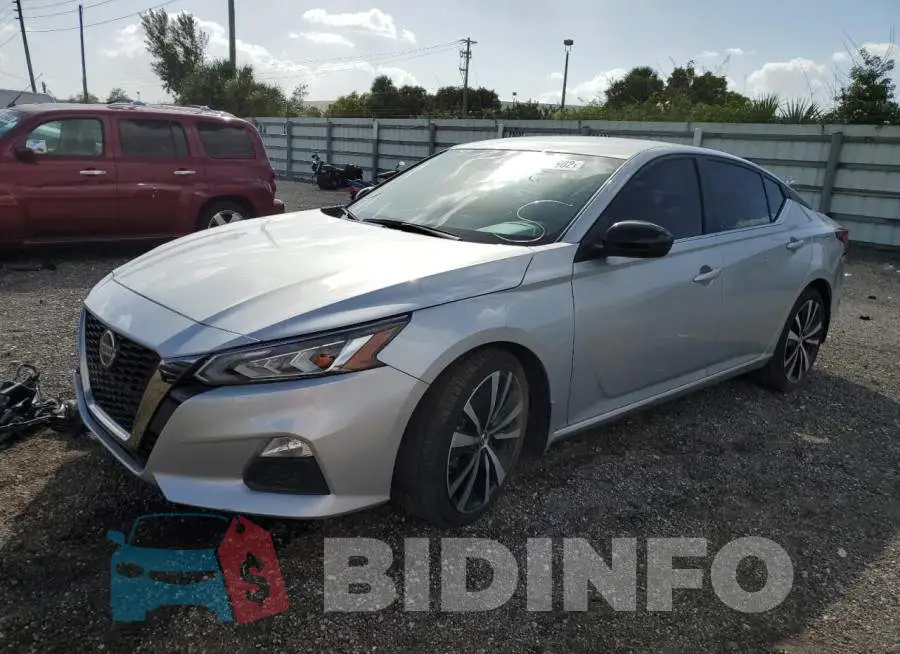1N4BL4CV1NN331054 Photo# 2