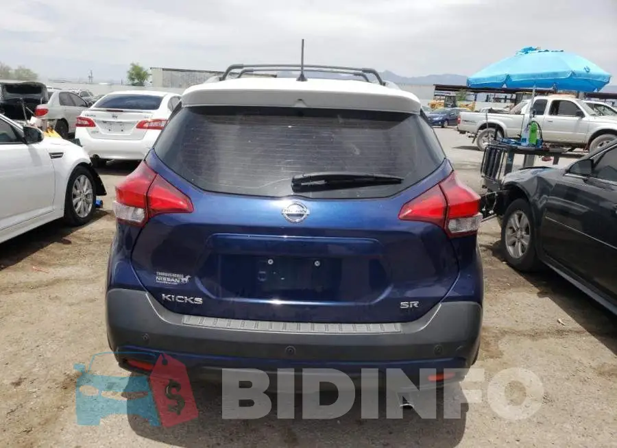 3N1CP5CU3JL518860 Photo# 6