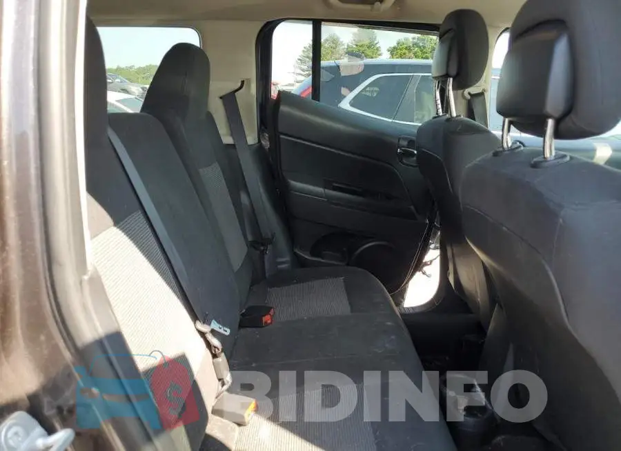 1C4NJRFB1ED796547 Photo# 11