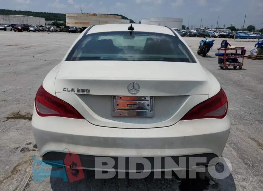 WDDSJ4EB8JN546126 Photo# 6