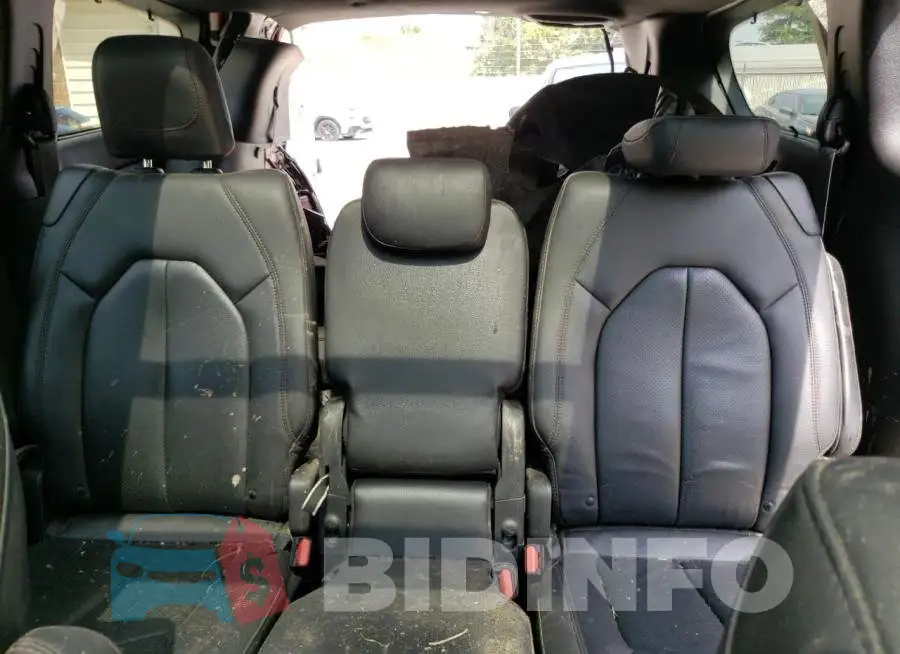 2C4RC1EG1LR110060 Photo# 10