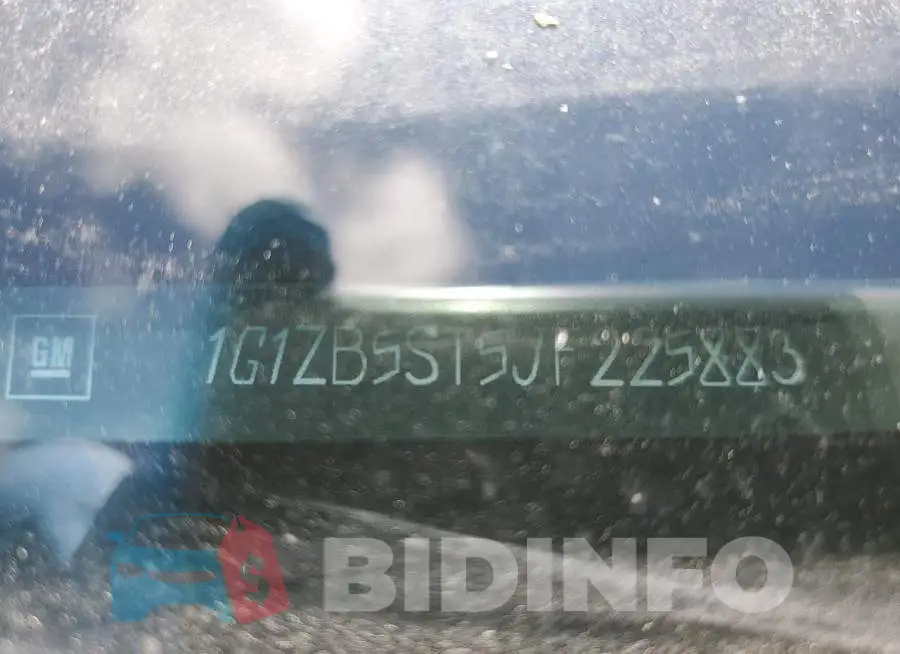 1G1ZB5ST5JF225883 Photo# 12