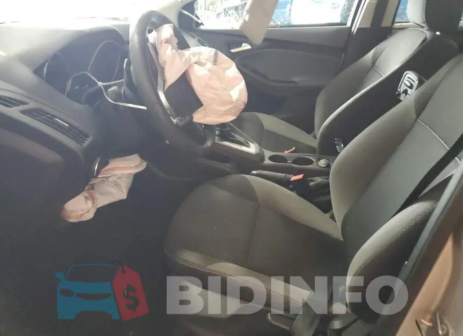 1FADP3F21EL370425 Photo# 7