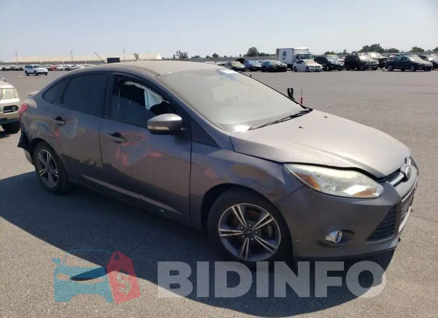 1FADP3F27EL462056 Photo# 4