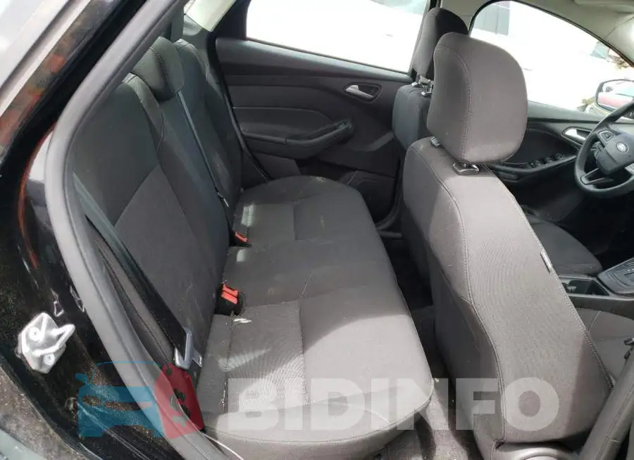 1FADP3F27GL393114 Photo# 10