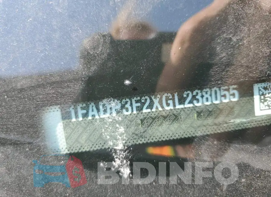 1FADP3F2XGL238055 Photo# 13