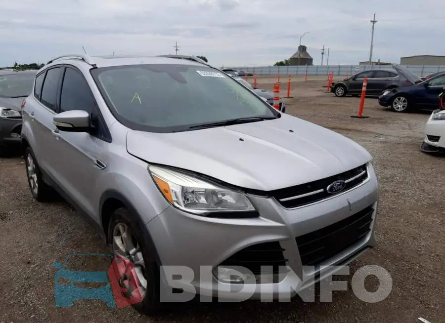 1FMCU9J96FUB75112 Photo# 1