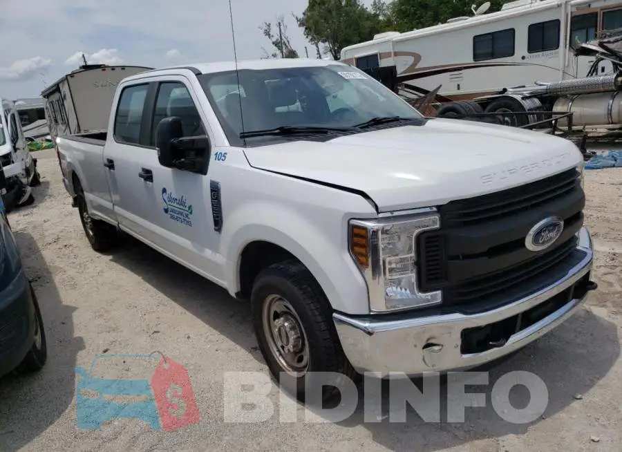 1FT7W2A61JEC23731 Photo# 4