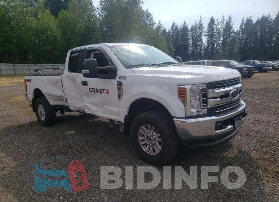1FT7X2B63KED47819 Photo# 4