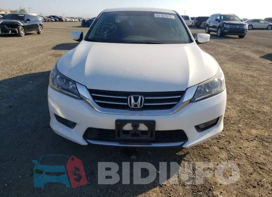 1HGCR2F59FA103424 Photo# 9