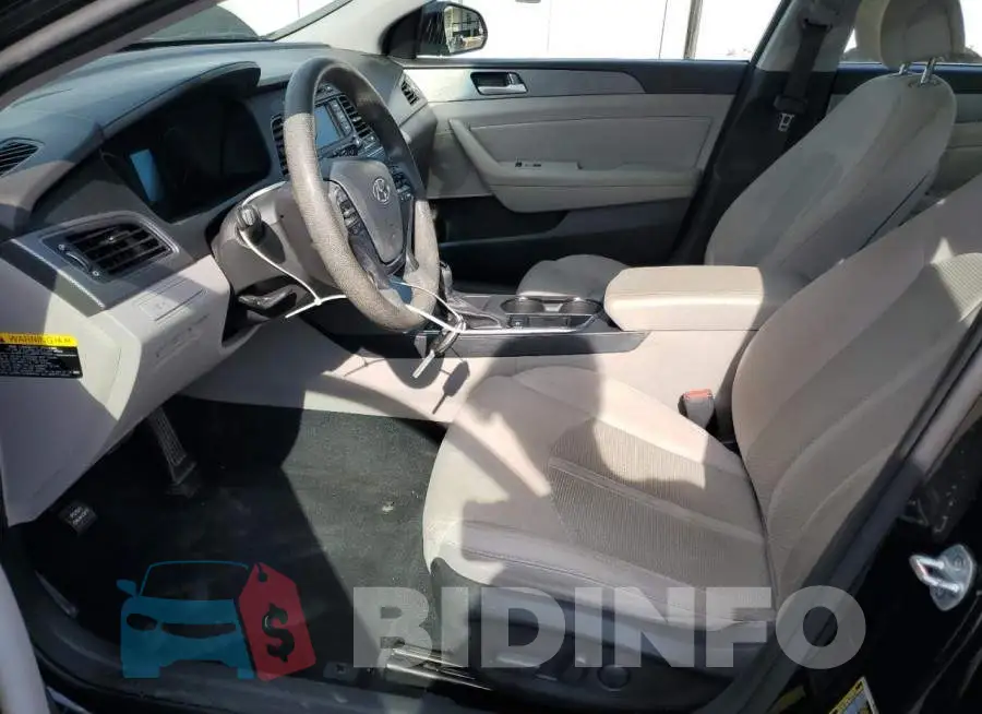 5NPE24AA1FH115717 Photo# 7
