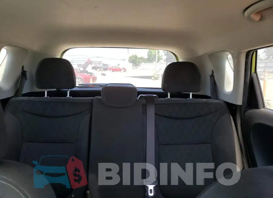 KNDJN2A21E7725672 Photo# 10