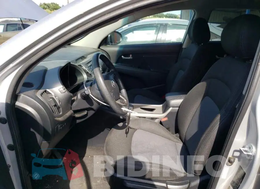 KNDPB3AC4G7816164 Photo# 7