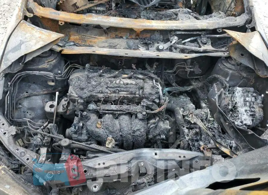 2T1BURHE9JC018361 Photo# 11