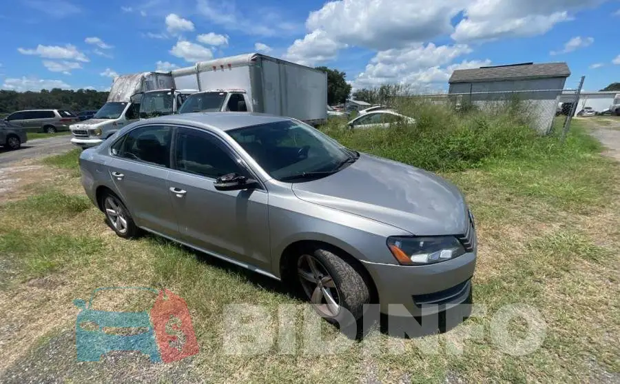1VWBT7A3XEC050778 Photo# 1