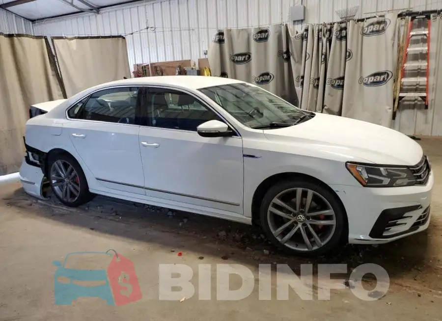 1VWDT7A38HC057676 Photo# 4