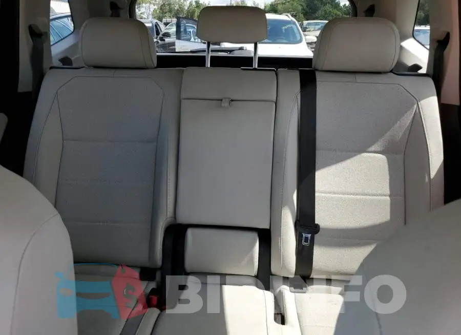 3VV3B7AX2KM159101 Photo# 10
