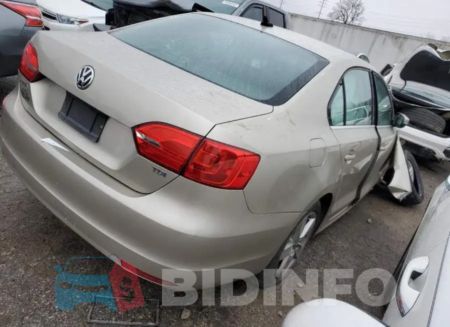 3VWLL7AJ5EM201530 Photo# 3