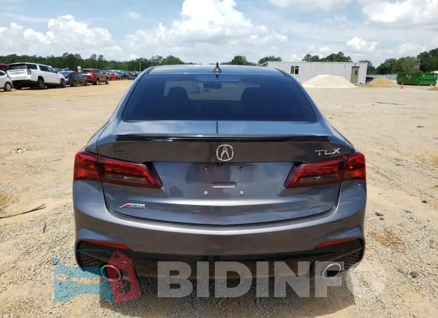 19UUB2F65KA004367 Photo# 6