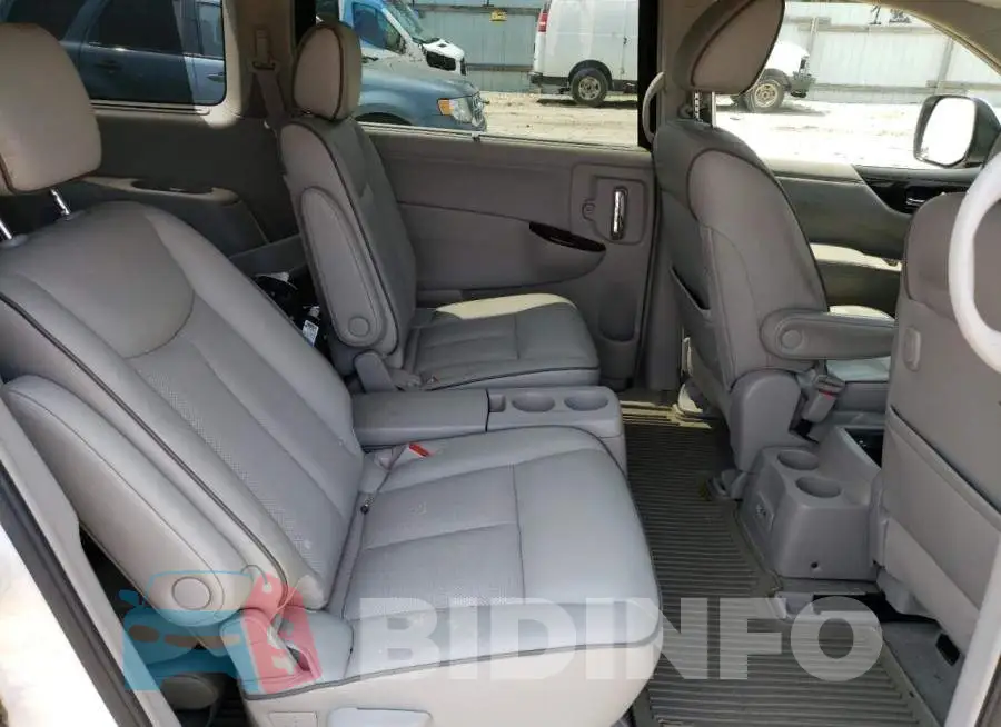 JN8AE2KP6F9128716 Photo# 11
