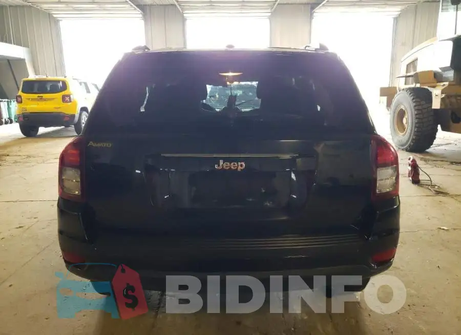 1C4NJCBA9GD705666 Photo# 6
