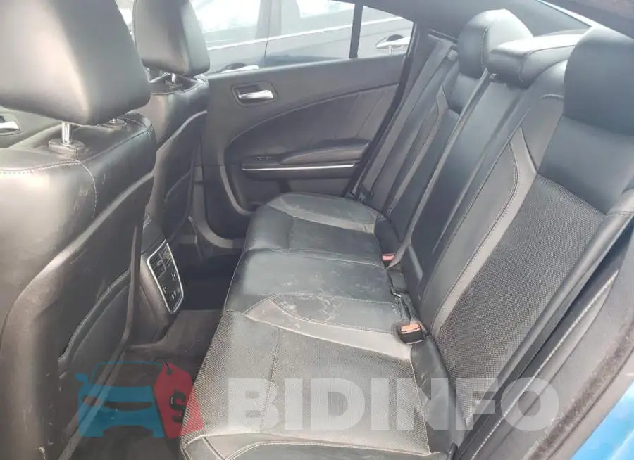 2C3CDXCT4FH827329 Photo# 10