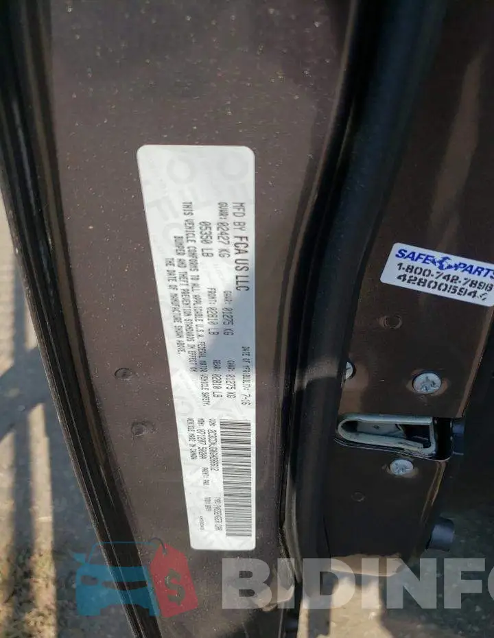2C3CDXJG0GH286612 Photo# 10