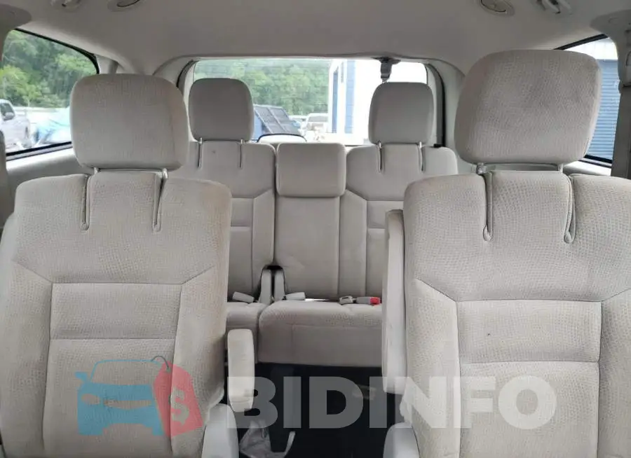2C4RDGBGXGR170509 Photo# 10