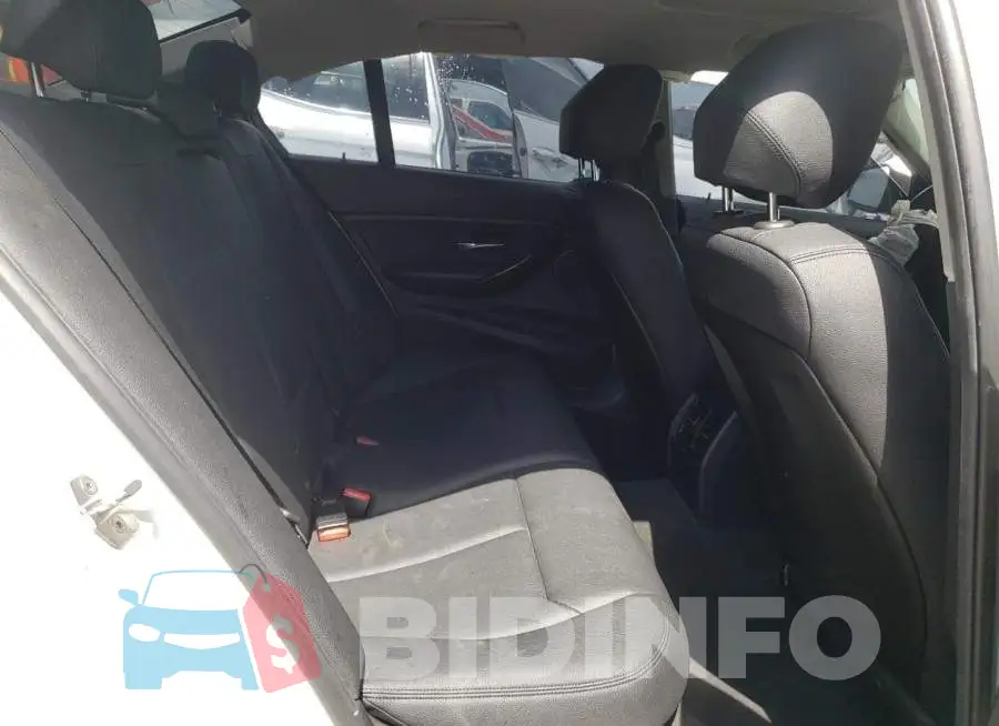 WBA8E5G57GNT40307 Photo# 6