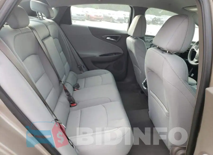 1G1ZD5ST4NF122051 Photo# 10