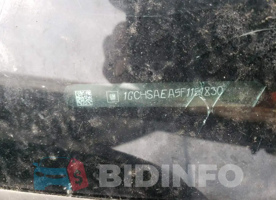 1GCHSAEA5F1151830 Photo# 12