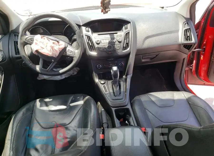 1FADP3F20GL307402 Photo# 8