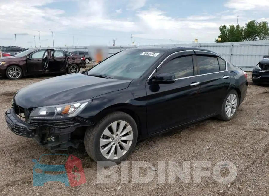 1HGCR2F83FA010814 Photo# 1