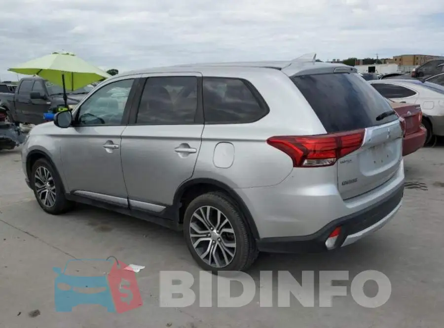 JA4AD2A33JZ065929 Photo# 2