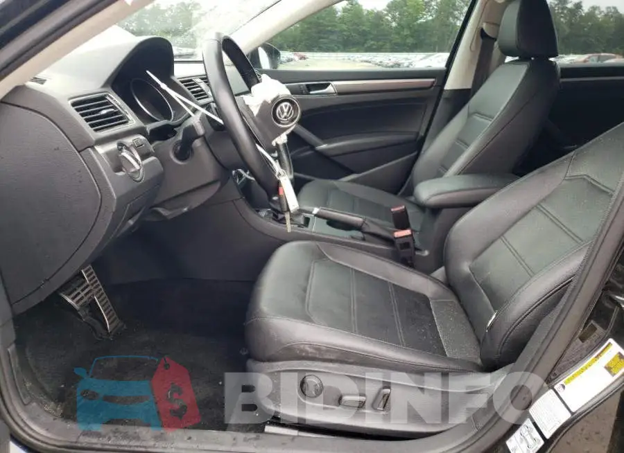 1VWDT7A39HC005229 Photo# 7