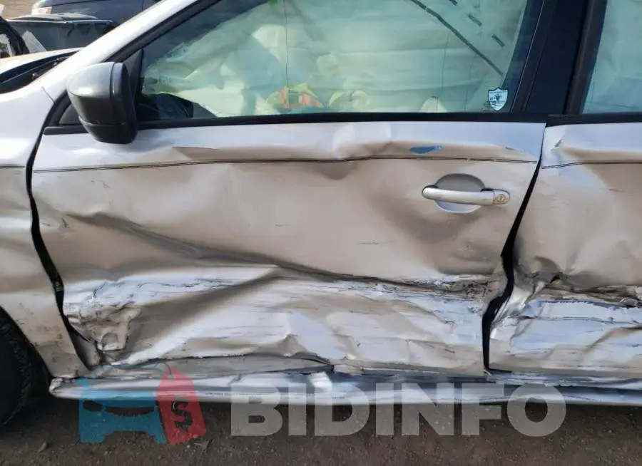 3VW267AJ7GM207741 Photo# 7