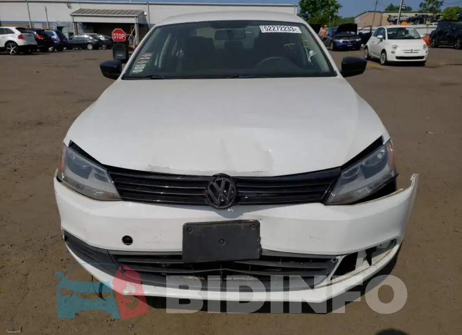 3VW2K7AJ5EM430031 Photo# 5