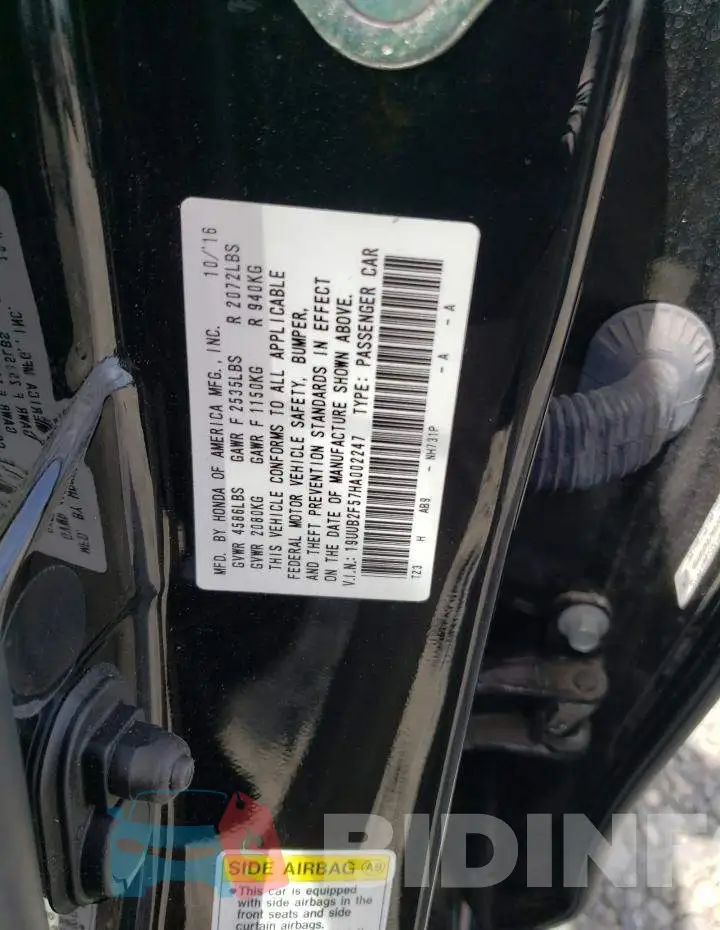 19UUB2F57HA002247 Photo# 12