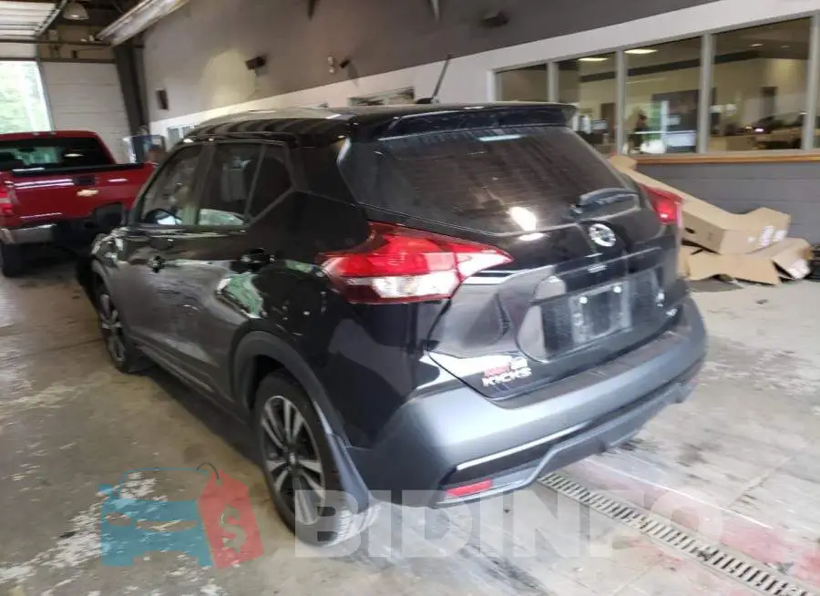 3N1CP5CU3KL512574 Photo# 2