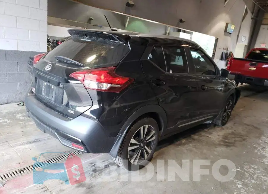 3N1CP5CU3KL512574 Photo# 3